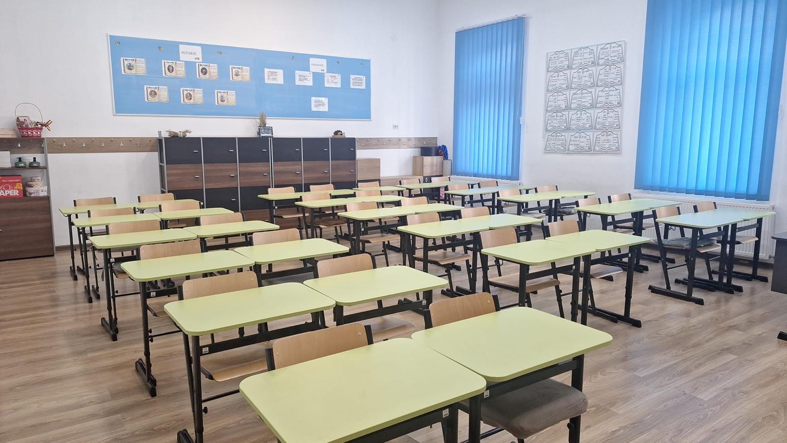 58069b2e64e10f301.22608271